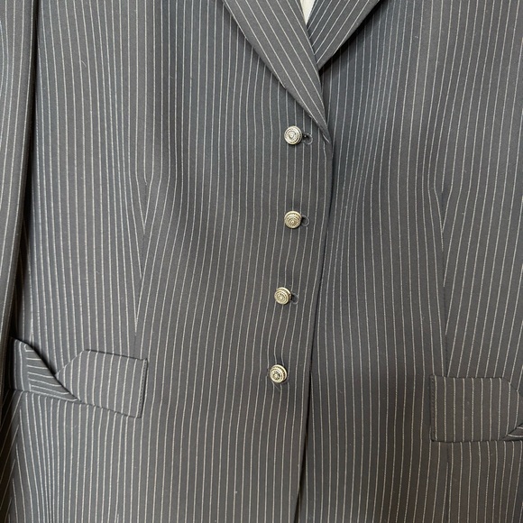 Tahari Arthur s. Levine Pinstripe Jacket size 12 - Picture 2 of 7